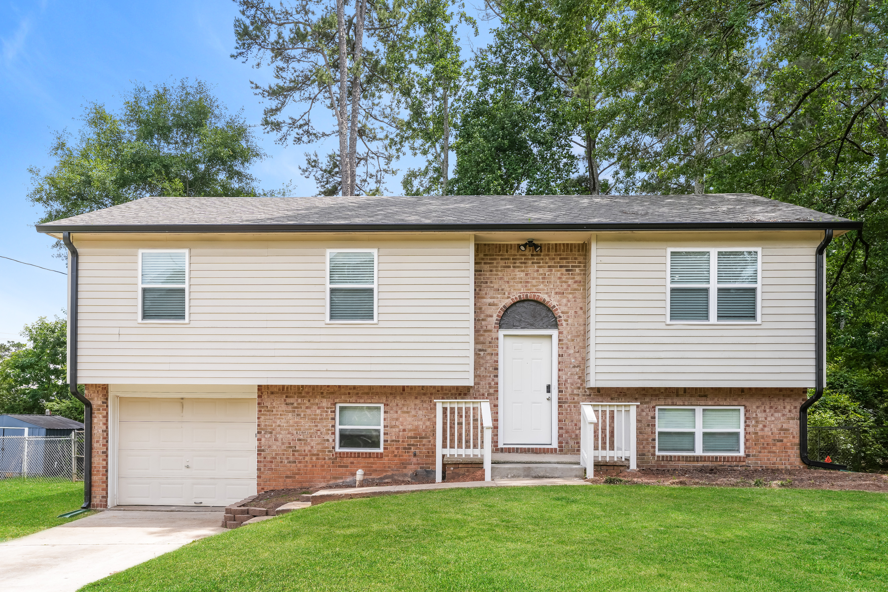 10124 SETTLERS GROVE RD NE COVINGTON, GA 30014